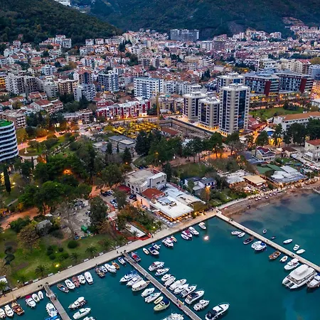 Royal Gardens Paradise Будва Экстерьер фото