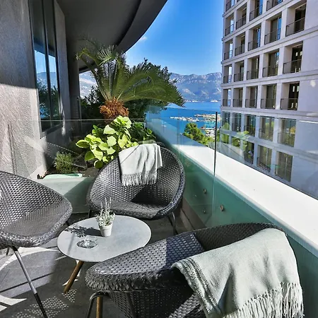 Royal Gardens Paradise Будва Экстерьер фото
